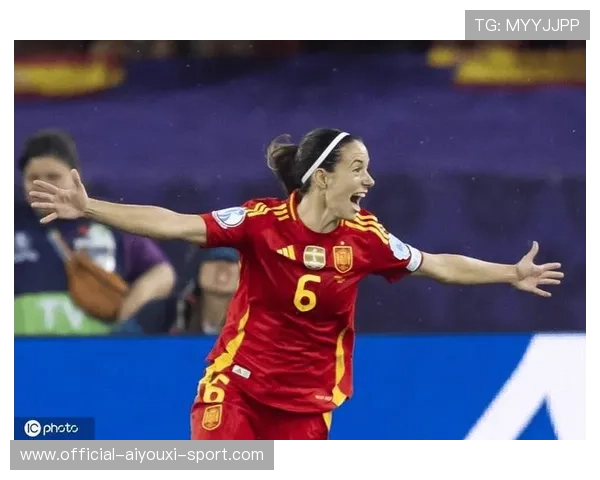 邦马蒂女足创历史，登贝莱夺男子金球，足球迎双喜